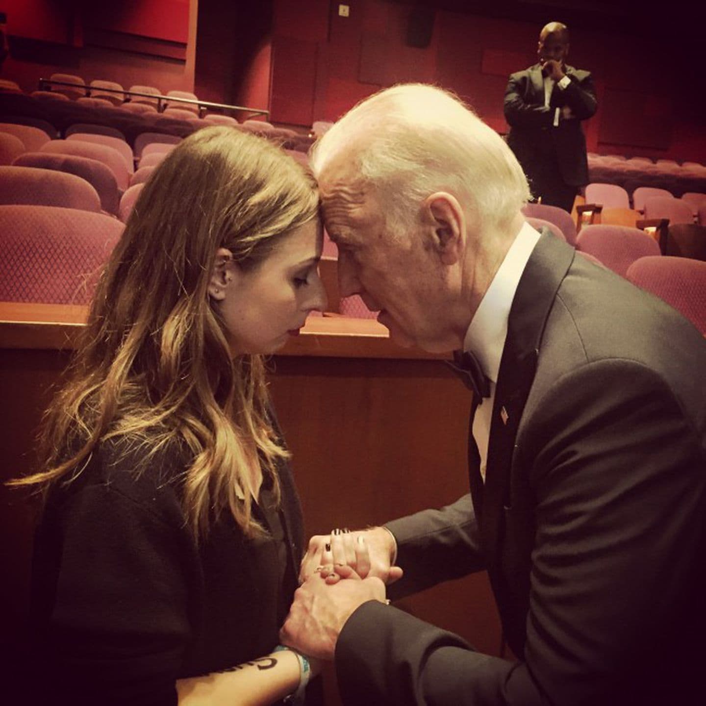 There's a moving story behind this powerful photo of Biden and a ...