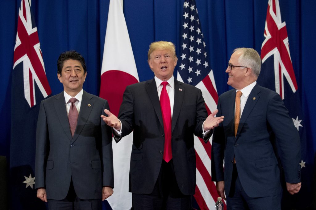hinzo Abe, Donald Trump y Malcolm Turnbull en la cumbre de la ASEAN celebrada en noviembre de 2017. Japón, Estados Unidos y Australia forman parte del QUAD