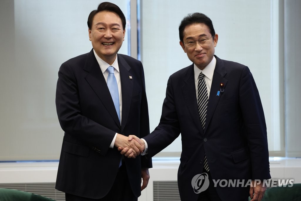 Primera reunión de los máximos dirigentes de Corea del Sur y de Japón –Yoon Suk-yeol y Fumio Kishida– desde 2019.