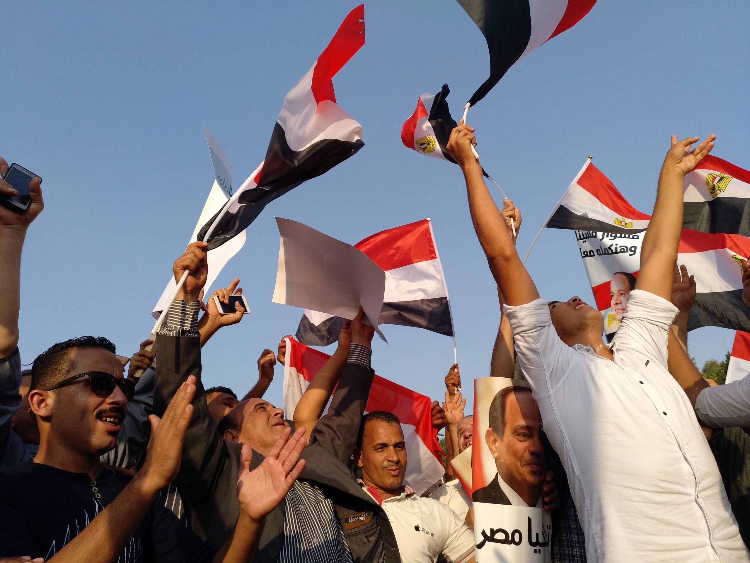 Egipto: represión y contraprotestas para aplacar la revolución