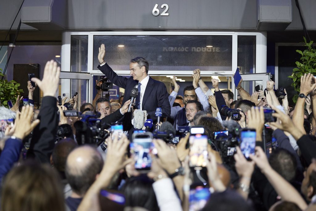 Kyriakos Mitsotakis celebra la victoria en las elecciones griegas.