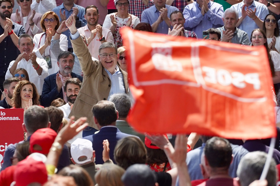 El president de la Generalitat Valenciana y secretario general del PSPV-PSOE, Ximo Puig, en el acto central de campaña.