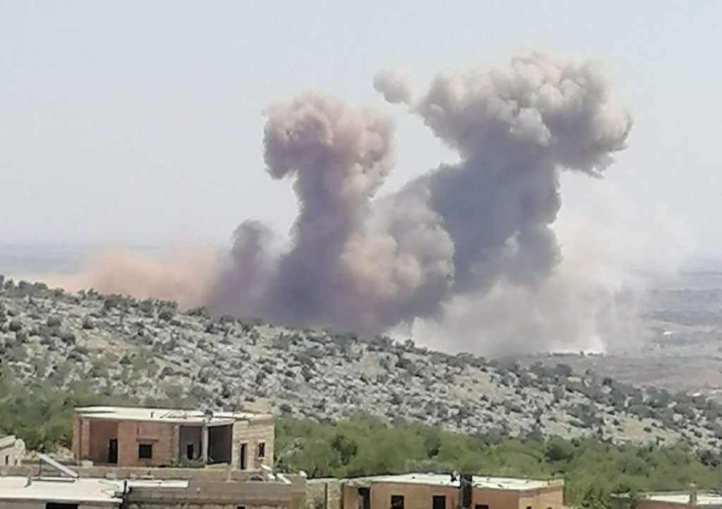 Ataque ruso contra posiciones de Hayatt Tahrir al-Sham (HTS, yihadistas) en la región de Idlib, norte de Siria.
