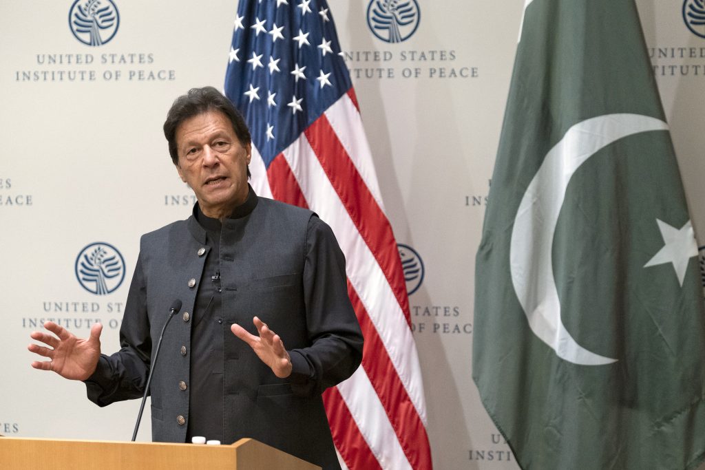 Imran Khan, ex primer ministro de Pakistán, en una conferencia del United States Institute of Peace. 