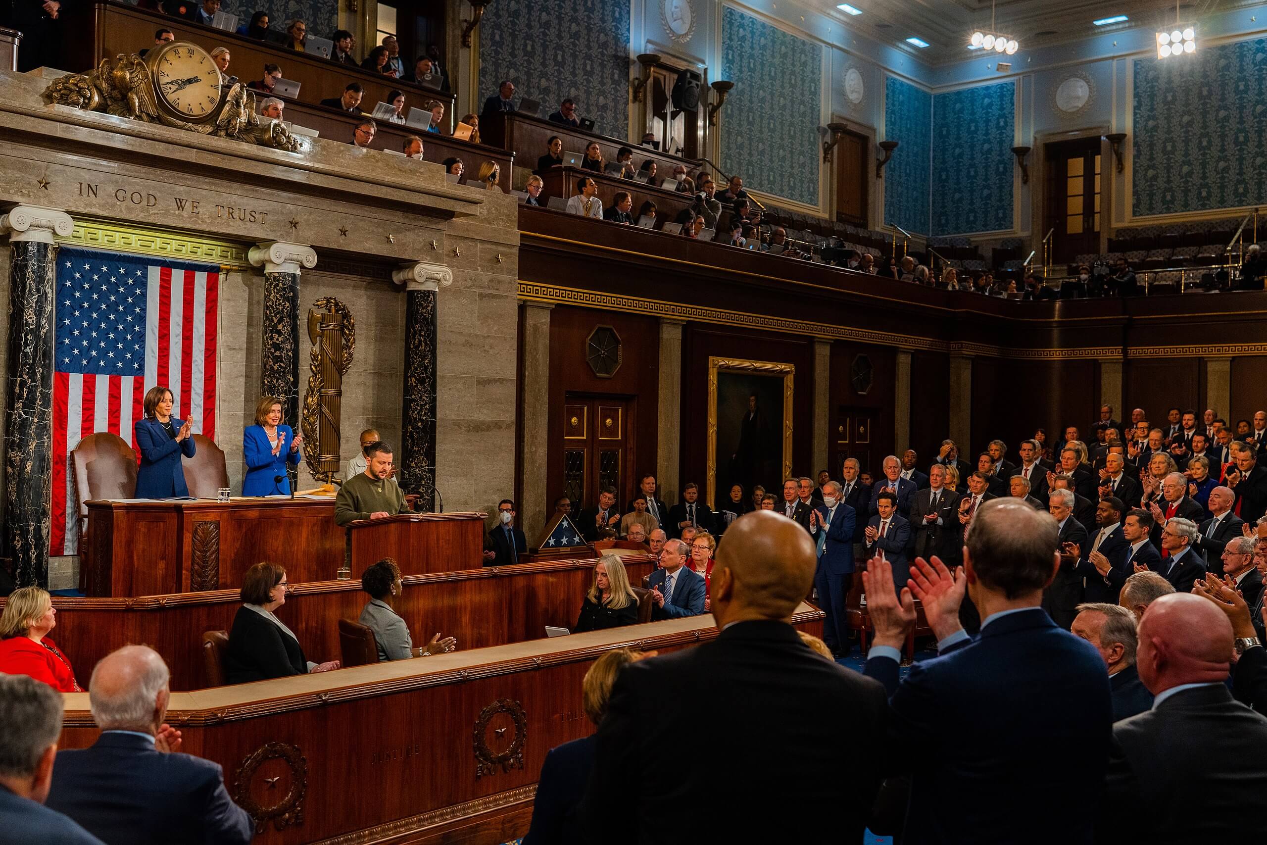 Volodímir Zelenski en el Congreso de Estados Unidos. El paquete de ayuda exterior estadounidense es crucial para que Ucrania pueda mantener el esfuerzo de guerra. 
