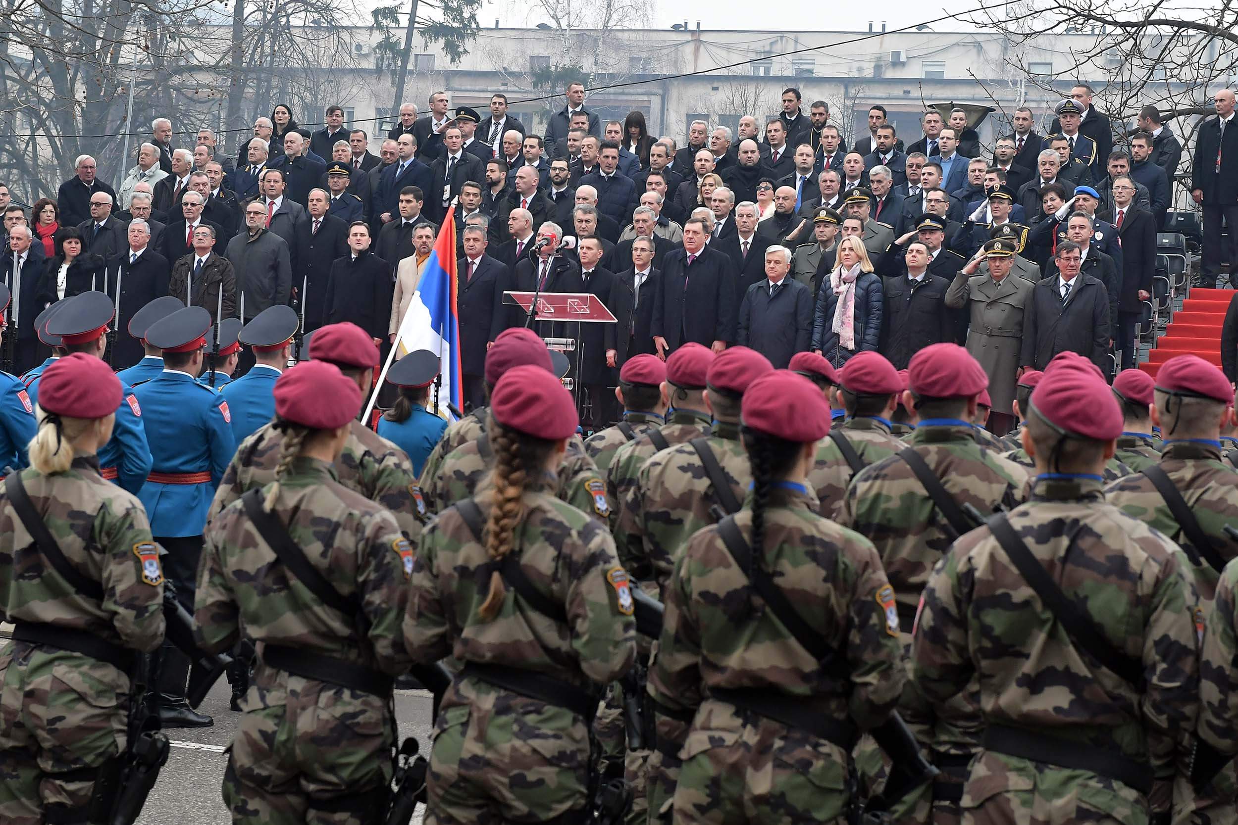 Celebración del Día de la República Srpska en Banja Luka con la presencia de Milorad Dodik y representantes políticos de Serbia. 