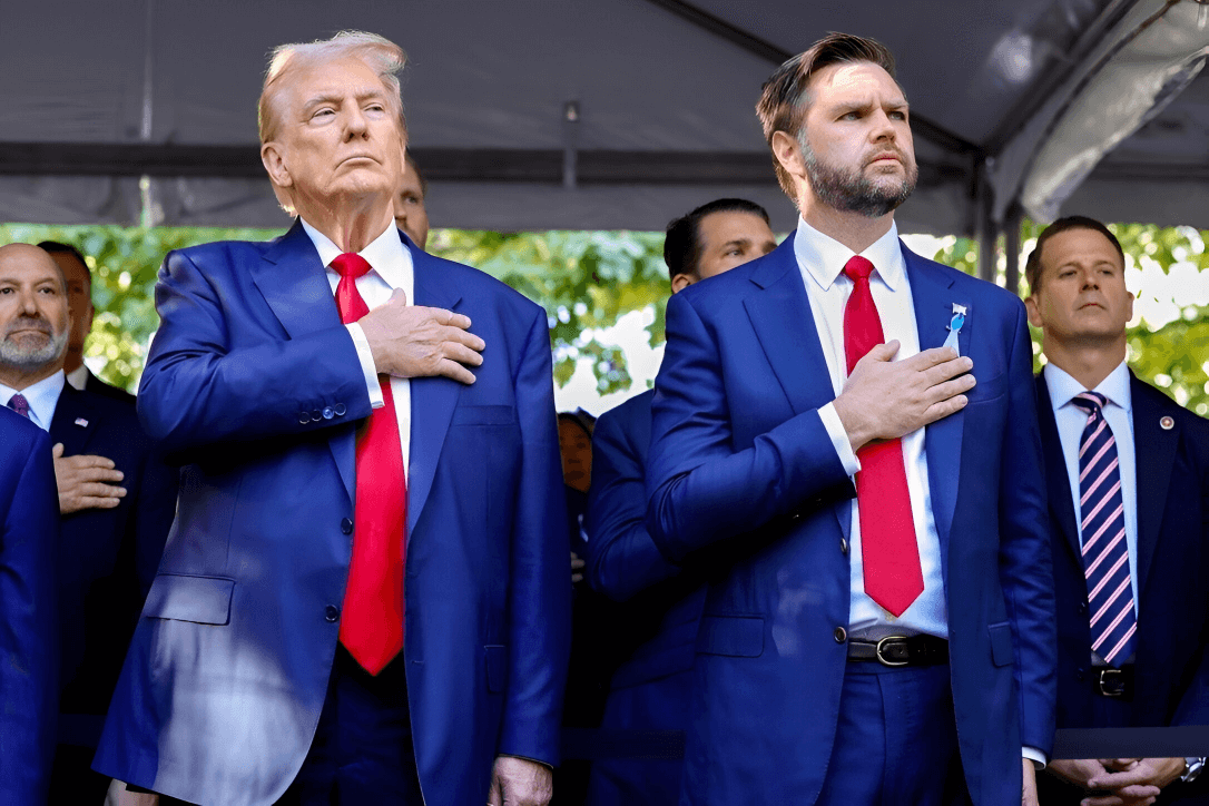 Donald Trump y JD Vance en un memorial del 11 de septiembre