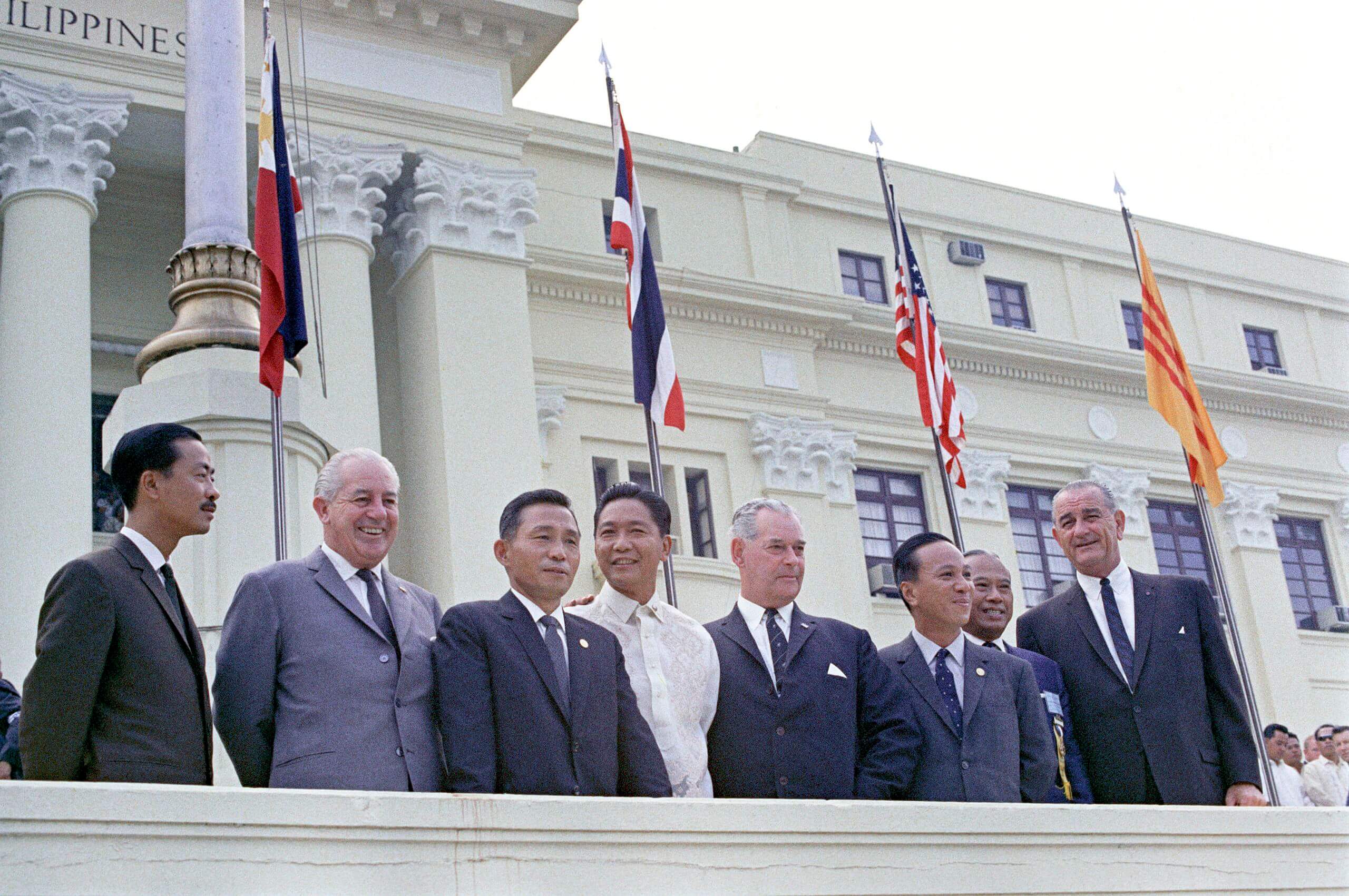 Conferencia de Manila de las naciones de la SEATO sobre la guerra de Vietnam, celebrada el 24 de octubre de 1966. 