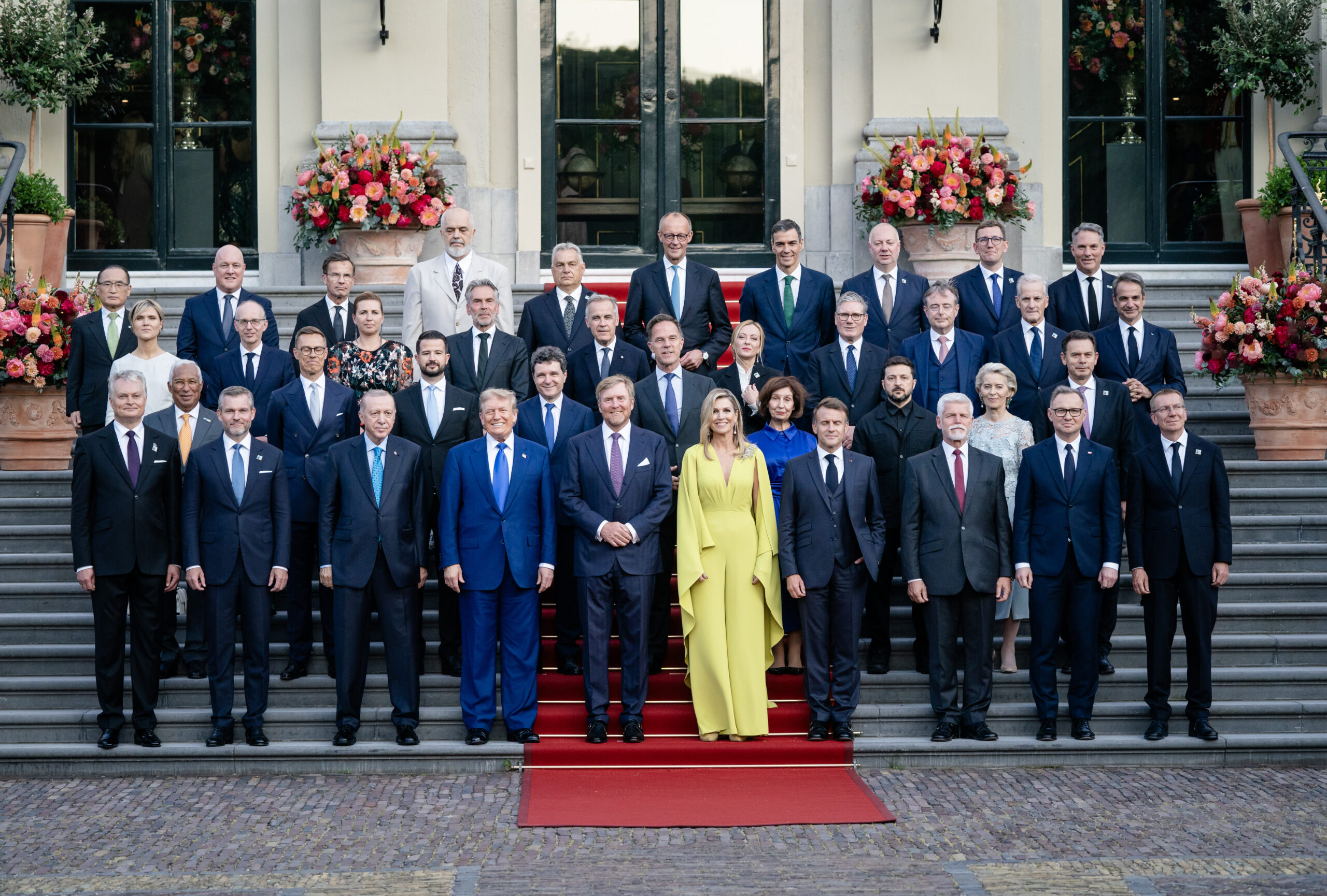 Tras la cumbre de la OTAN, Trump consigue uno de sus grandes objetivos: que Europa se comprometa a elevar el gasto en defensa hasta un 5%