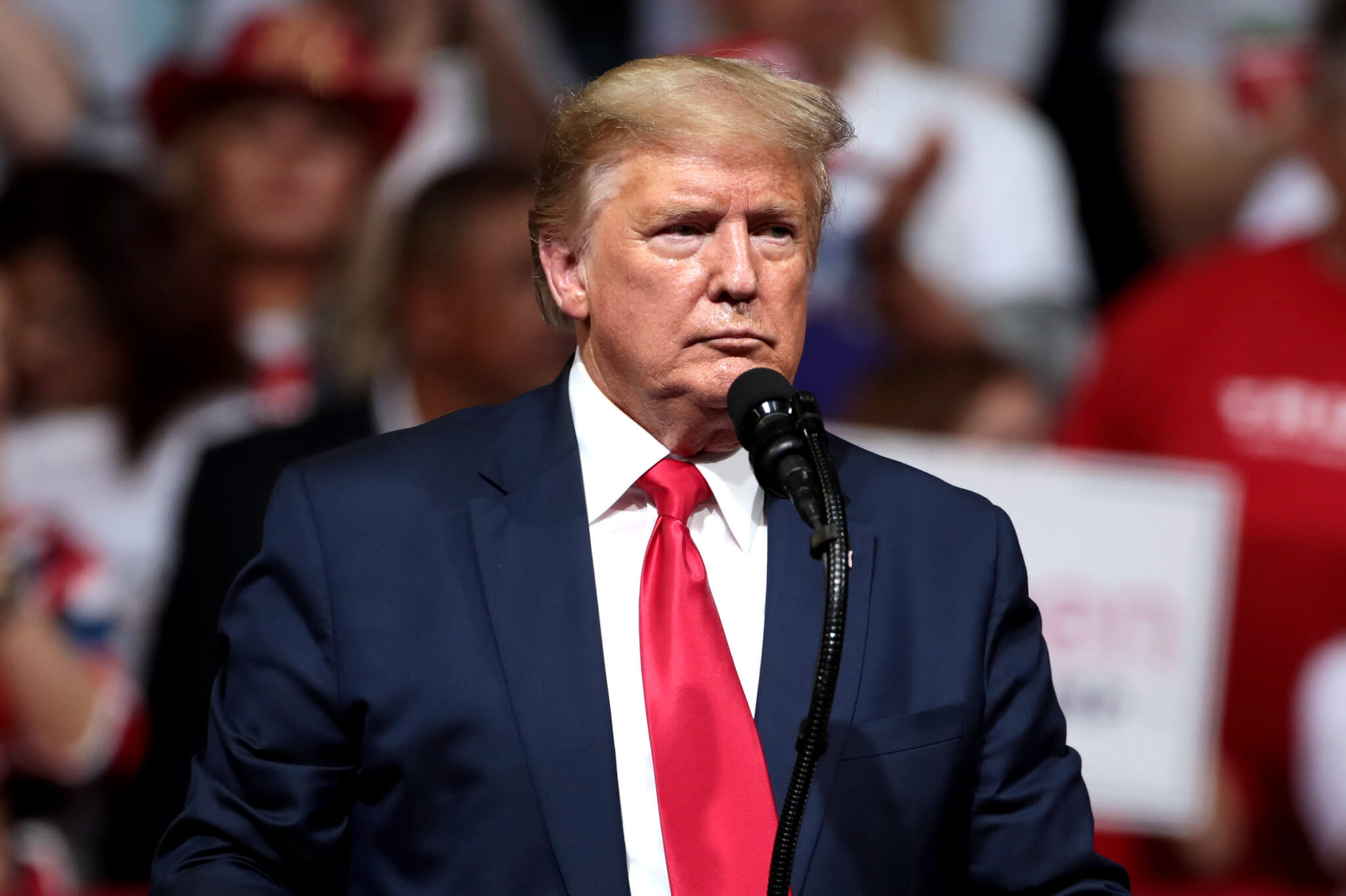 Donald Trump aplaza los “aranceles recíprocos” hasta el 1 de agosto para ganar tiempo, pero anuncia nuevas tarifas contra 22 países. 