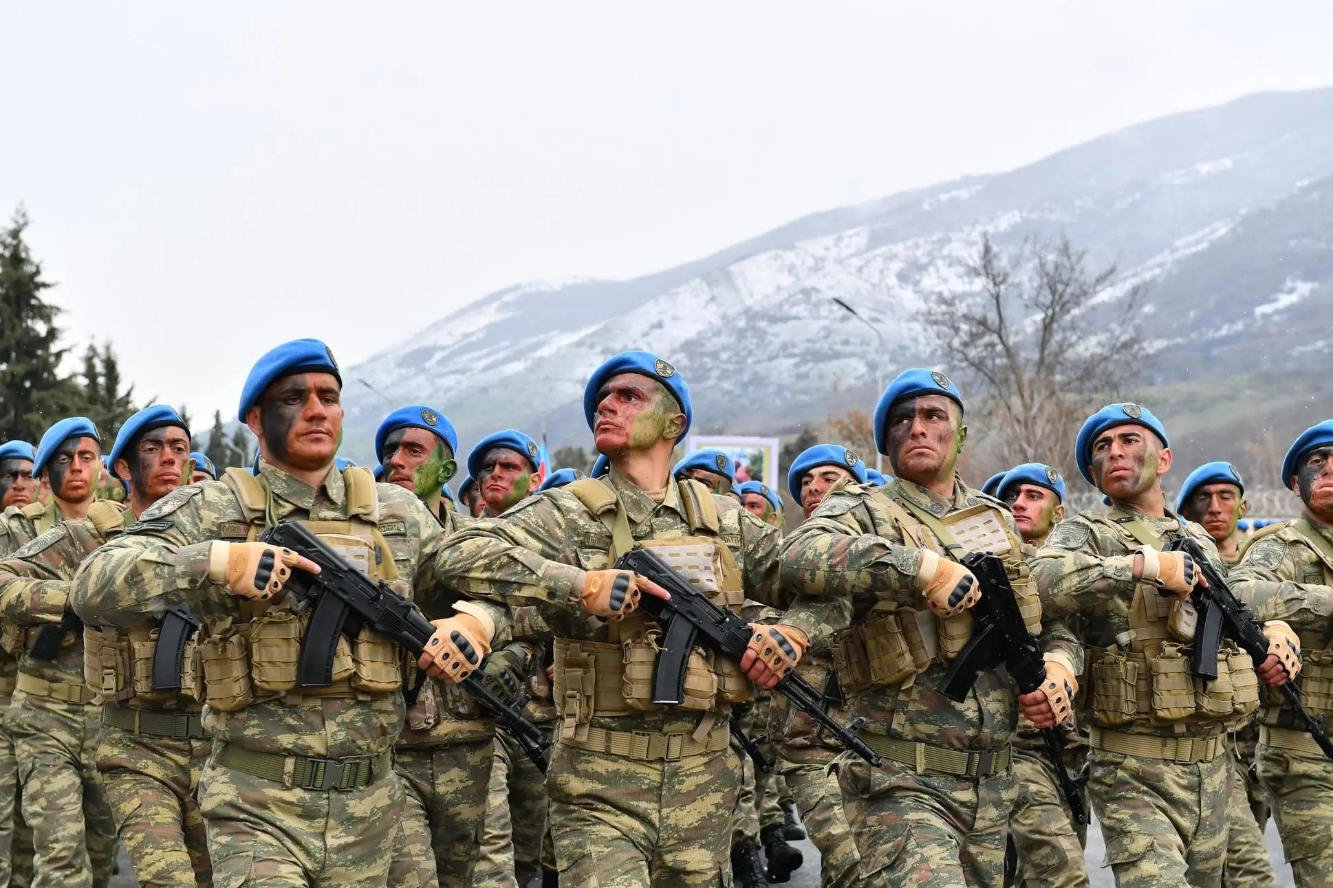 Desfile militar del ejército de Azerbaiyán organizado en Hadrut.