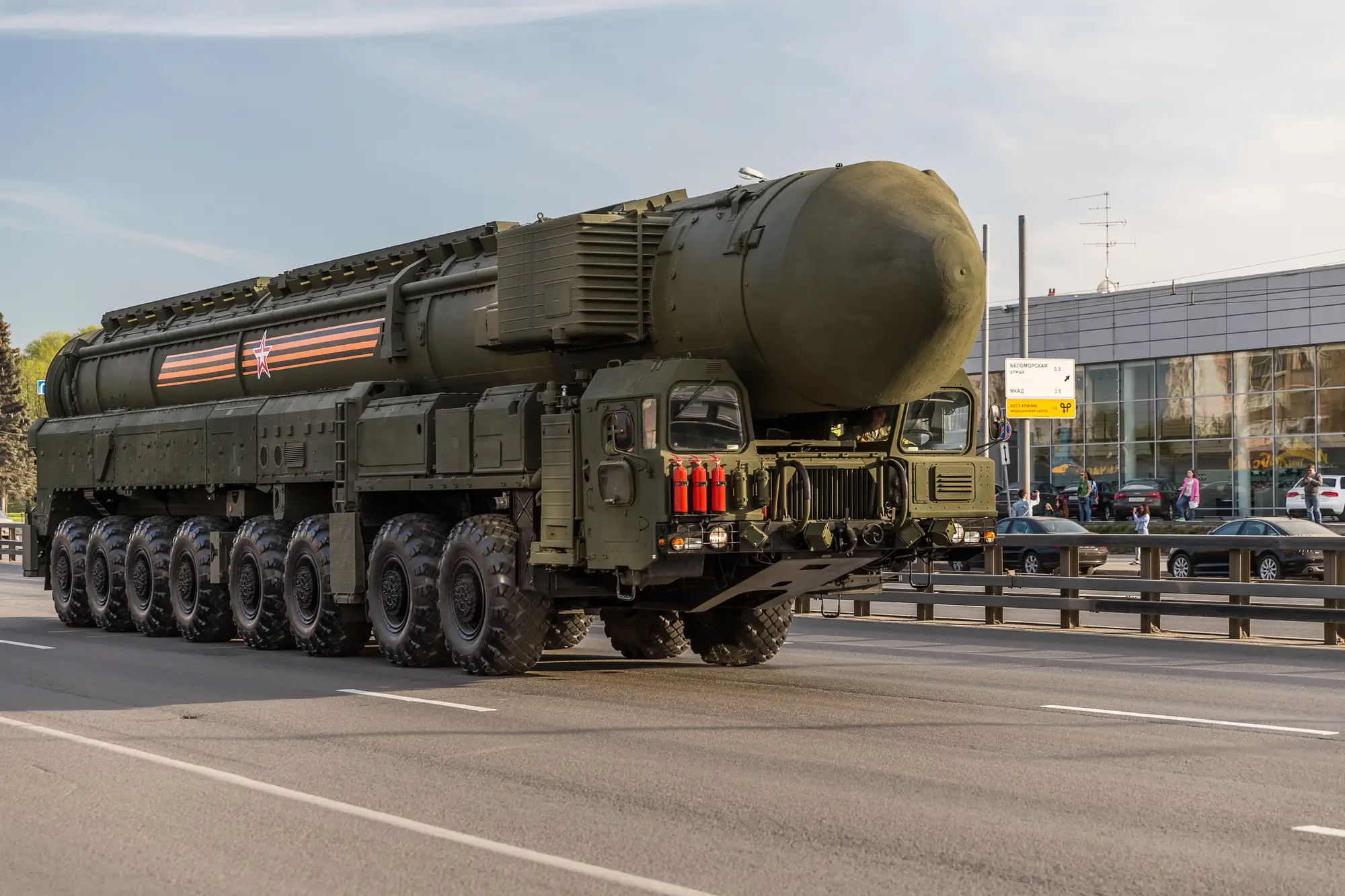 La amenaza percibida del arsenal nuclear de Rusia, uno de los más grandes del mundo, intensifica el debate sobre la disuasión nuclear europea. 